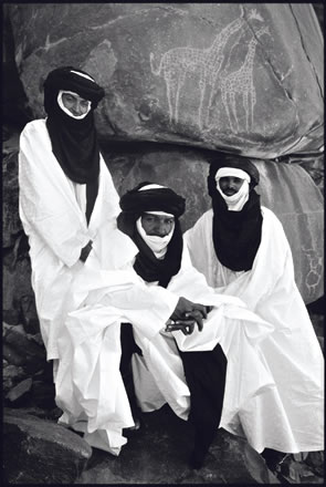 Omara, Alhassane and Hasso in Anakom,  a neolithic site near Arakaou